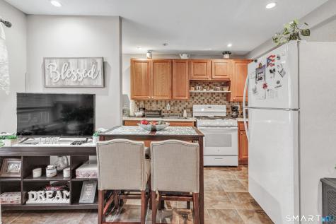 397-Building #3 Grandfield Avenue Bridgeport CT 06610