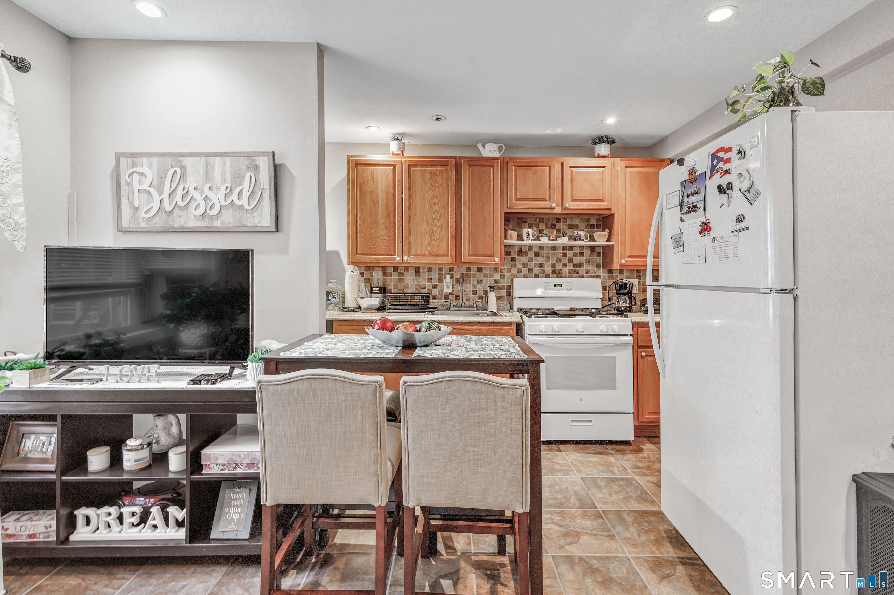 397-Building #3 Grandfield Avenue Bridgeport CT 06610