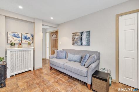 397-Building #3 Grandfield Avenue Bridgeport CT 06610