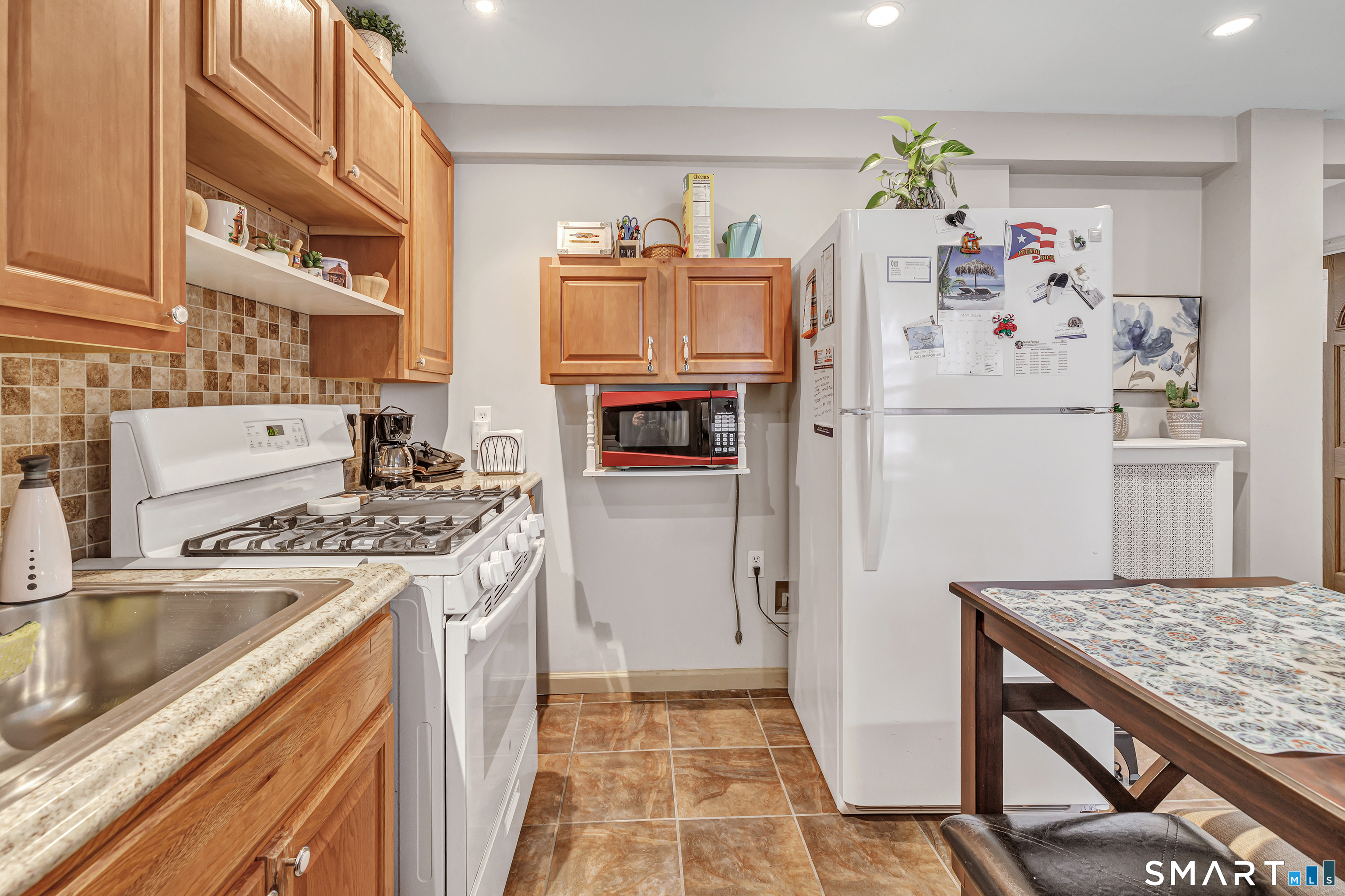 397-Building #3 Grandfield Avenue Bridgeport CT 06610