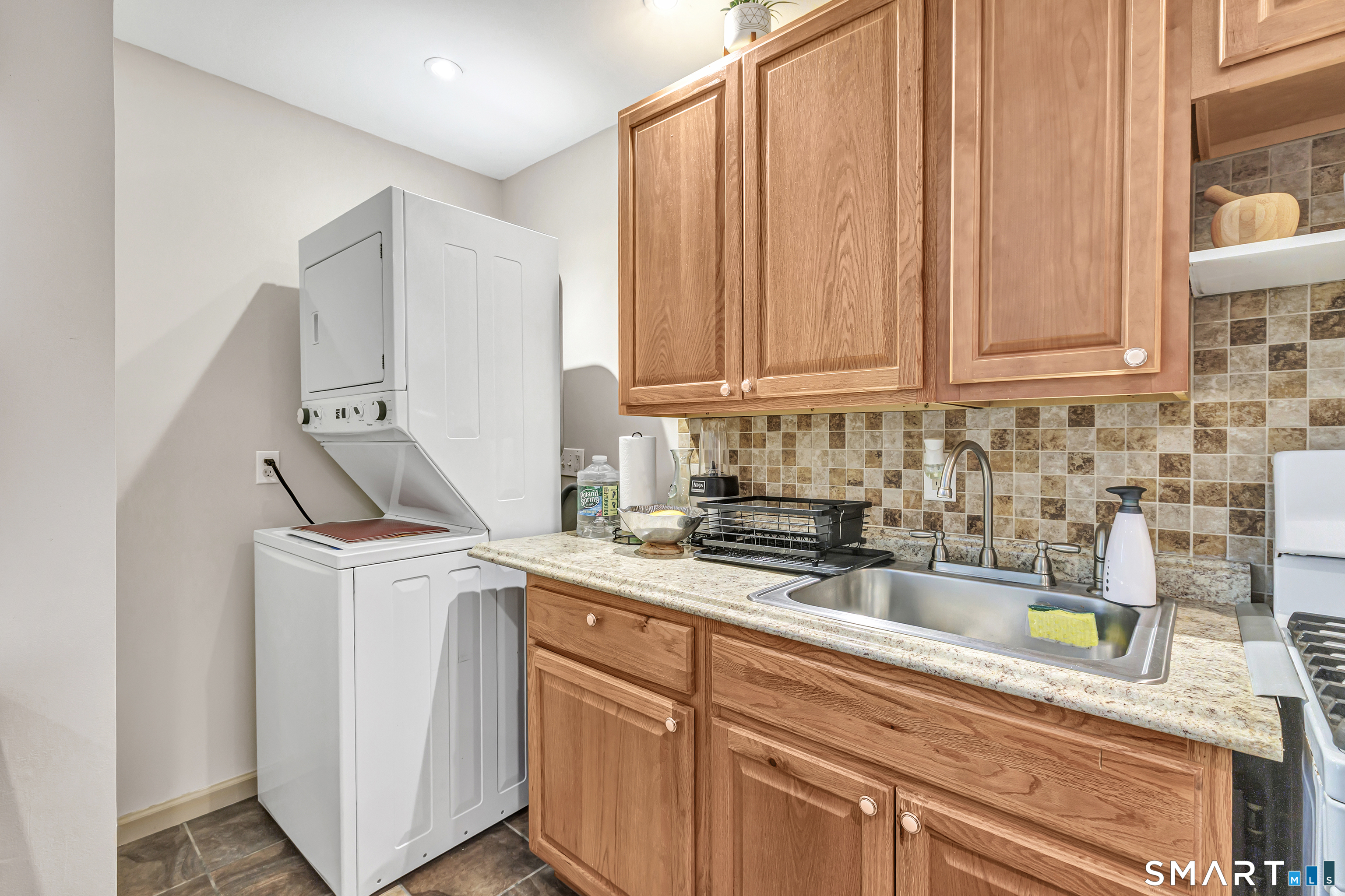 397-Building #3 Grandfield Avenue Bridgeport CT 06610