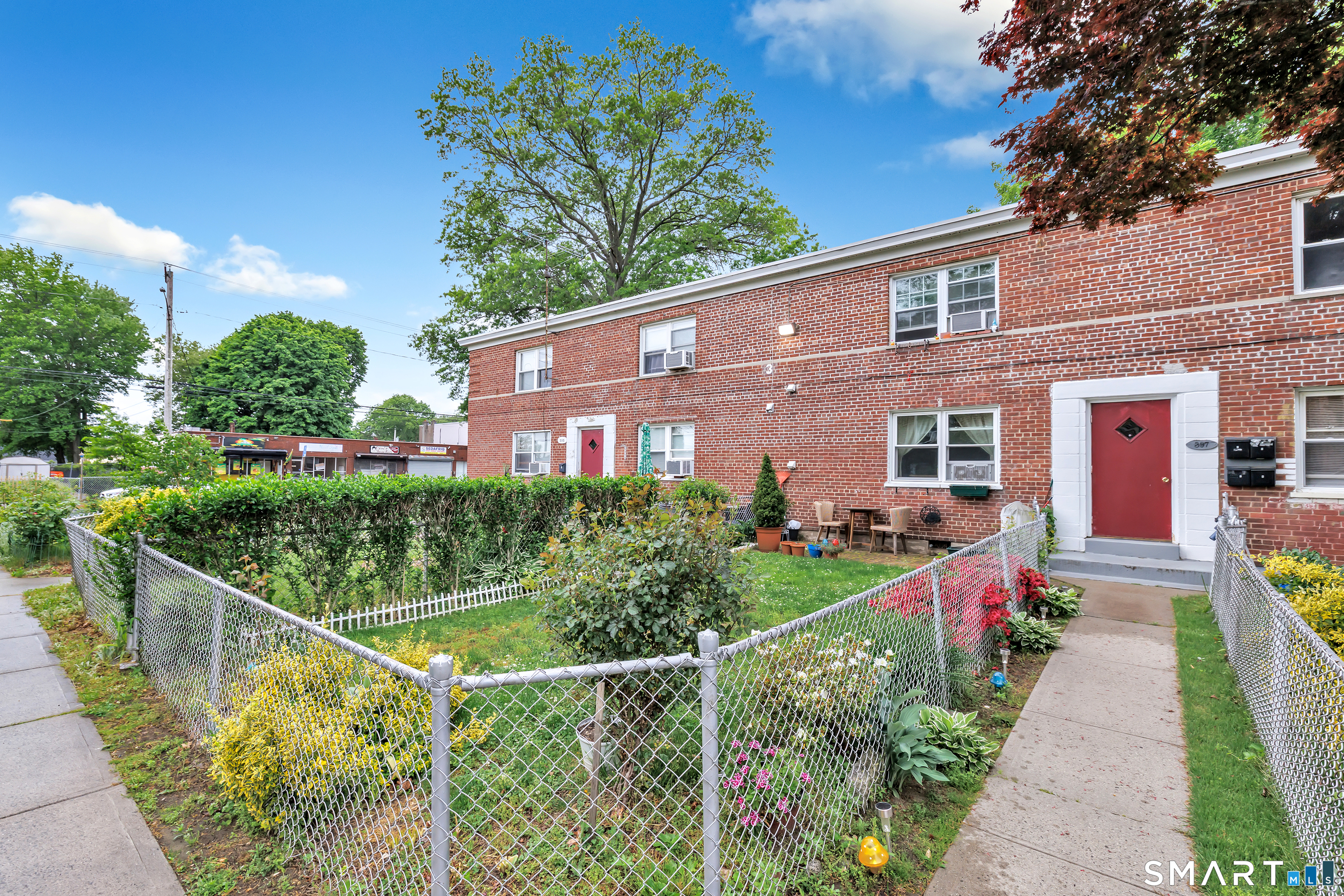 397-Building #3 Grandfield Avenue Bridgeport CT 06610