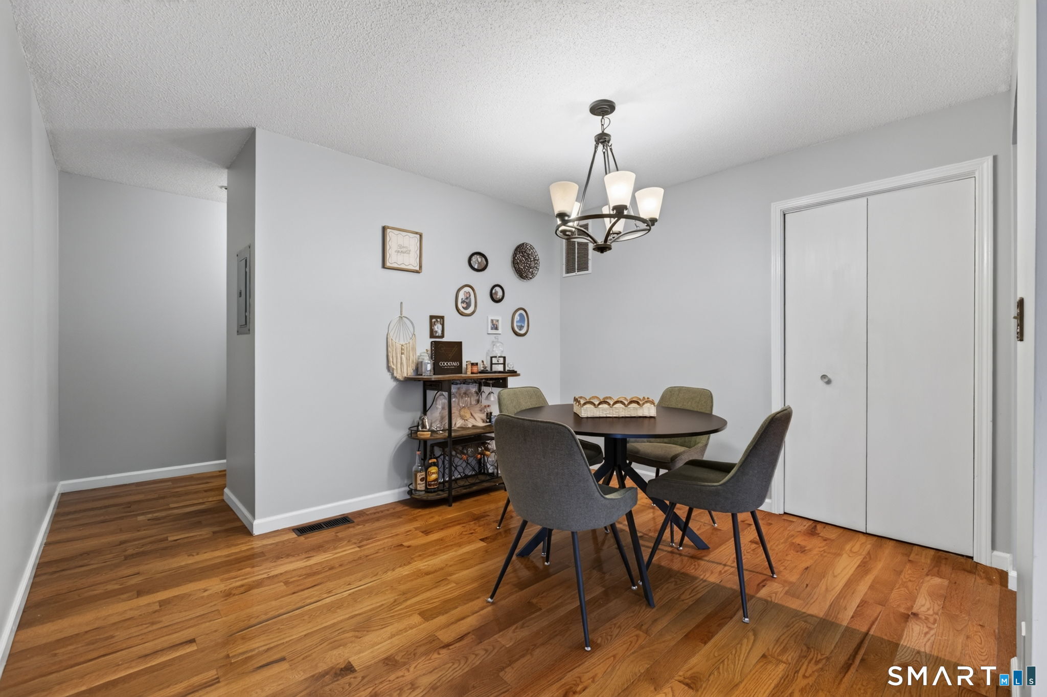 25 Florence Road Branford CT 06405