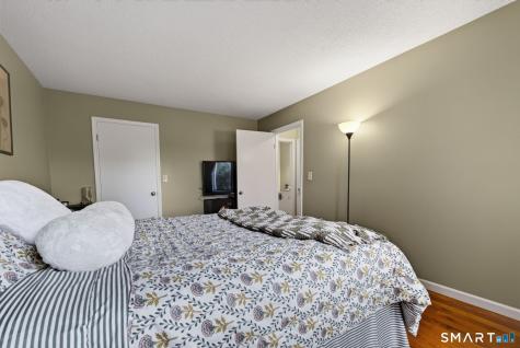 25 Florence Road Branford CT 06405
