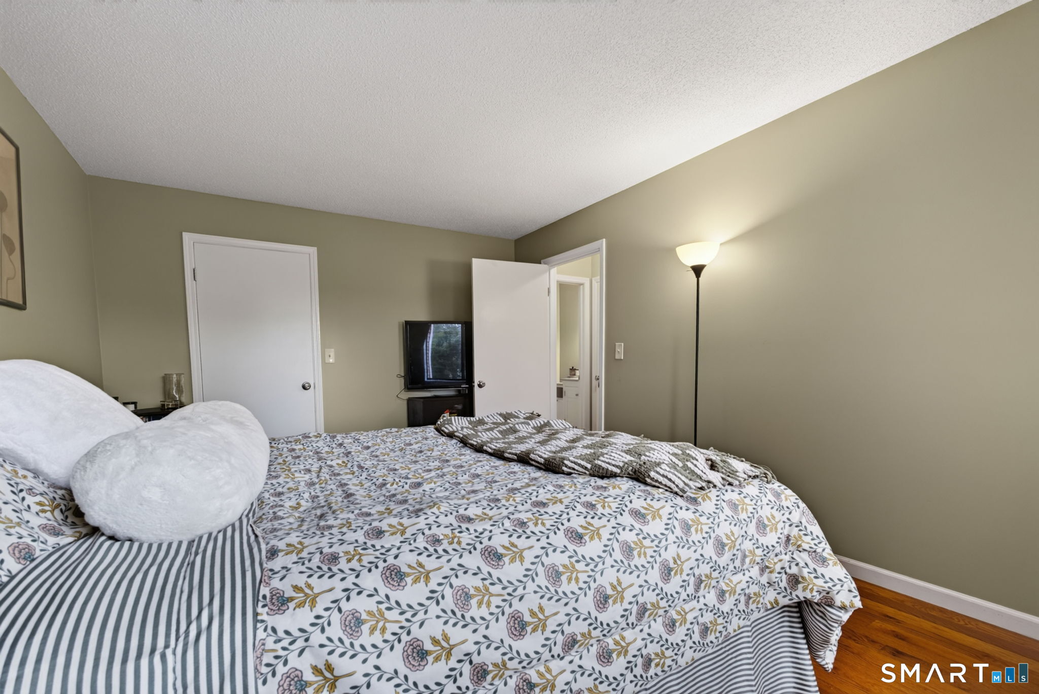25 Florence Road Branford CT 06405