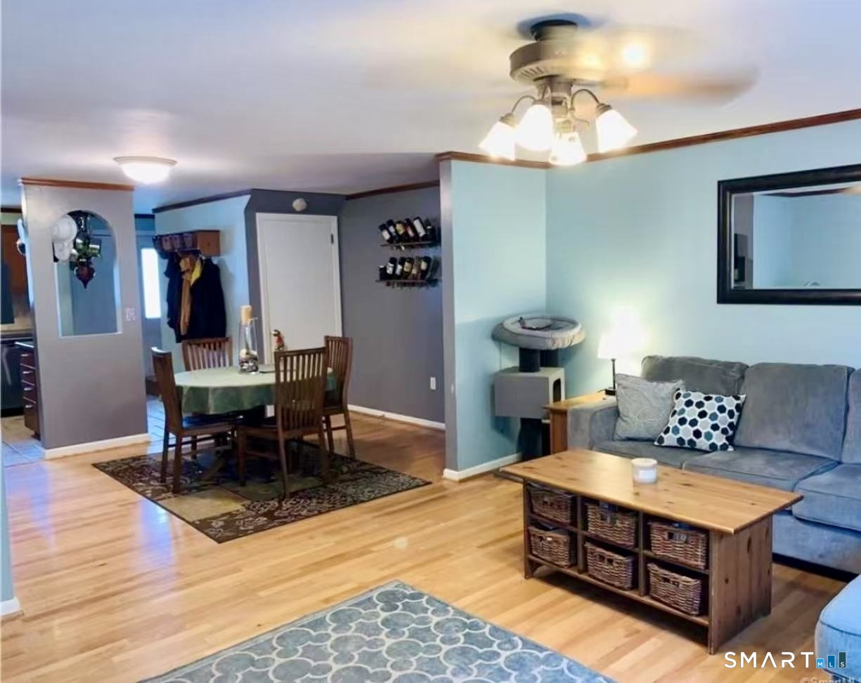 231 Boston Post Road East Lyme CT 06333