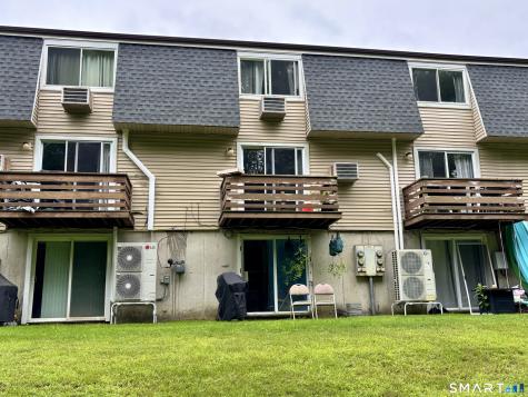 231 Boston Post Road East Lyme CT 06333