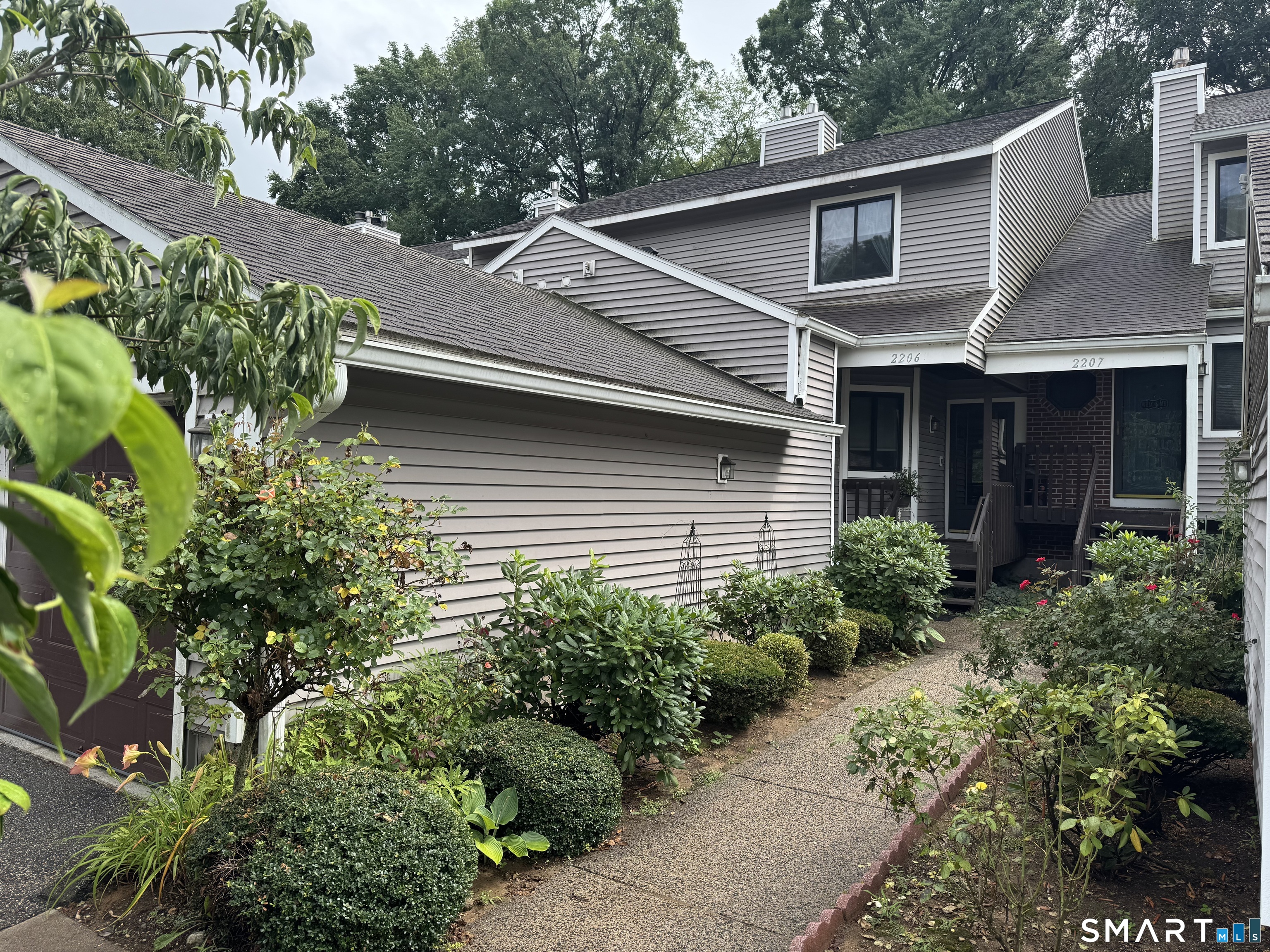 2206 Mill Pond Drive South Windsor CT 06074