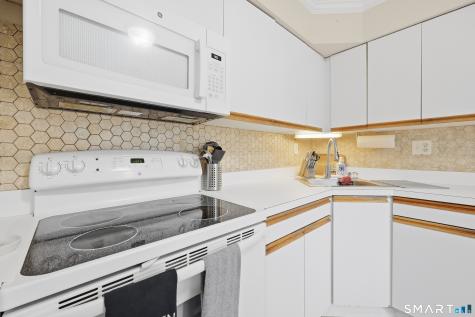 195 Village Square Drive New Britain CT 06053
