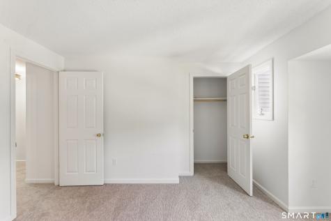 418 Greens Loop Cheshire CT 06410