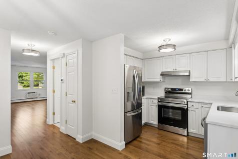 418 Greens Loop Cheshire CT 06410