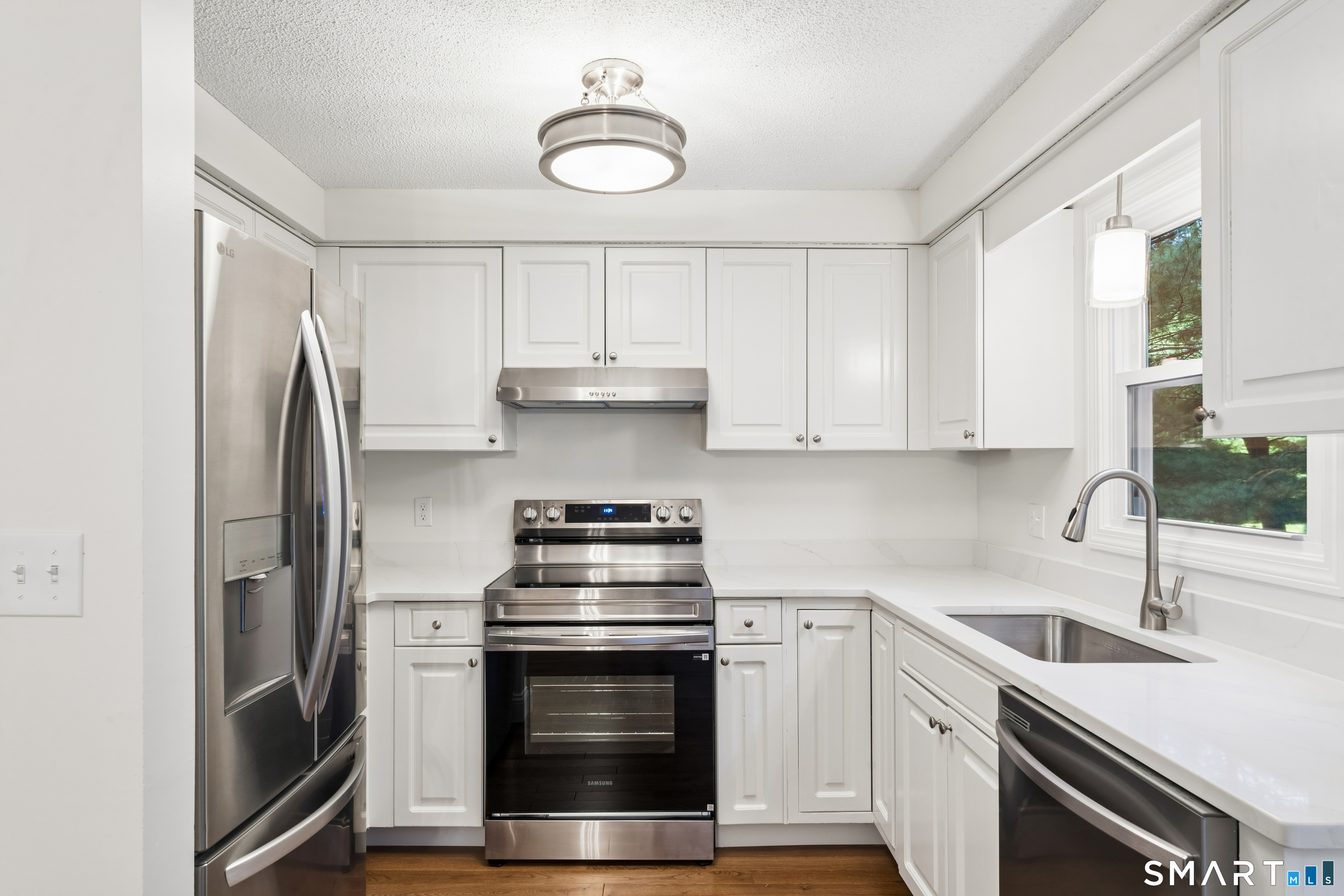 418 Greens Loop Cheshire CT 06410