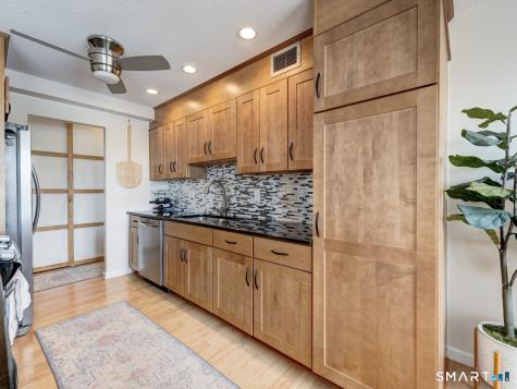 891 Farmington Avenue West Hartford CT 06119