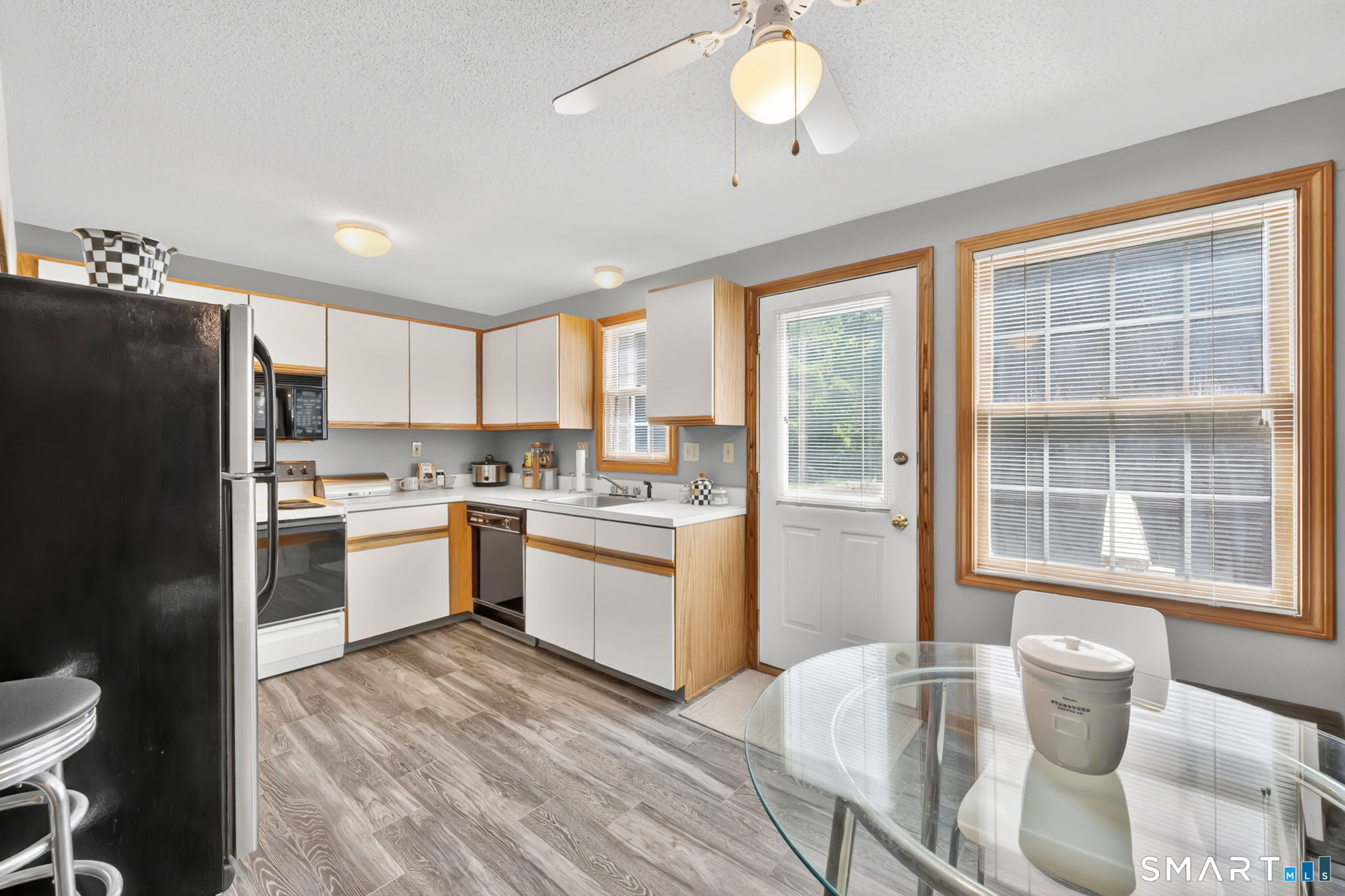6 White Tail Lane Wallingford CT 06492