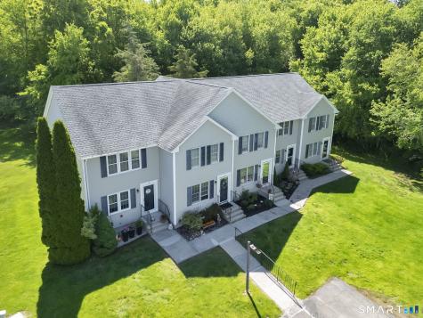 6 White Tail Lane Wallingford CT 06492
