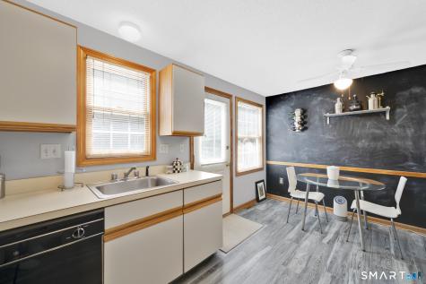 6 White Tail Lane Wallingford CT 06492