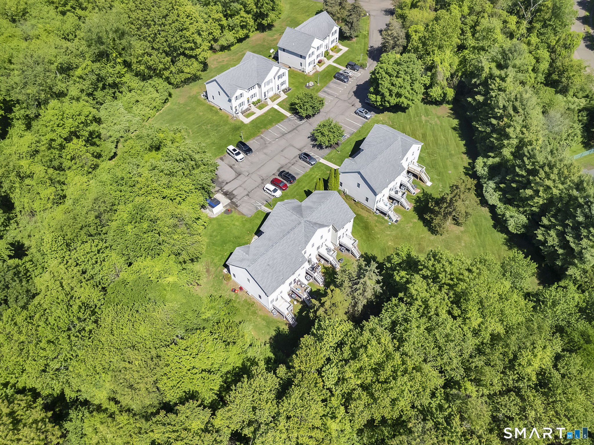 6 White Tail Lane Wallingford CT 06492