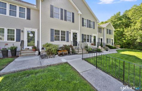 6 White Tail Lane Wallingford CT 06492
