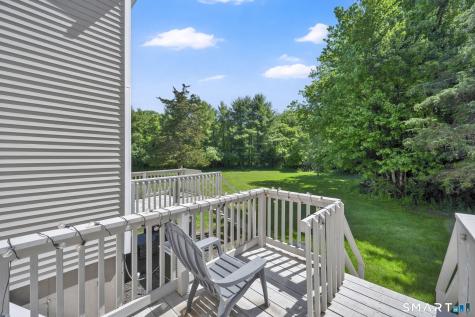 6 White Tail Lane Wallingford CT 06492