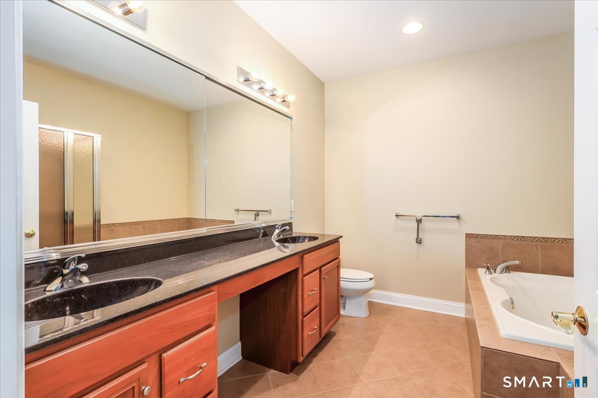 28 Watkins Drive Newtown CT 06482