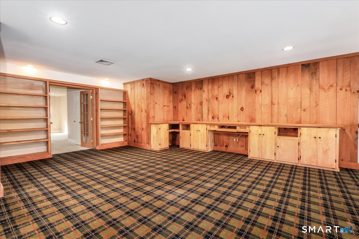 28 Watkins Drive Newtown CT 06482