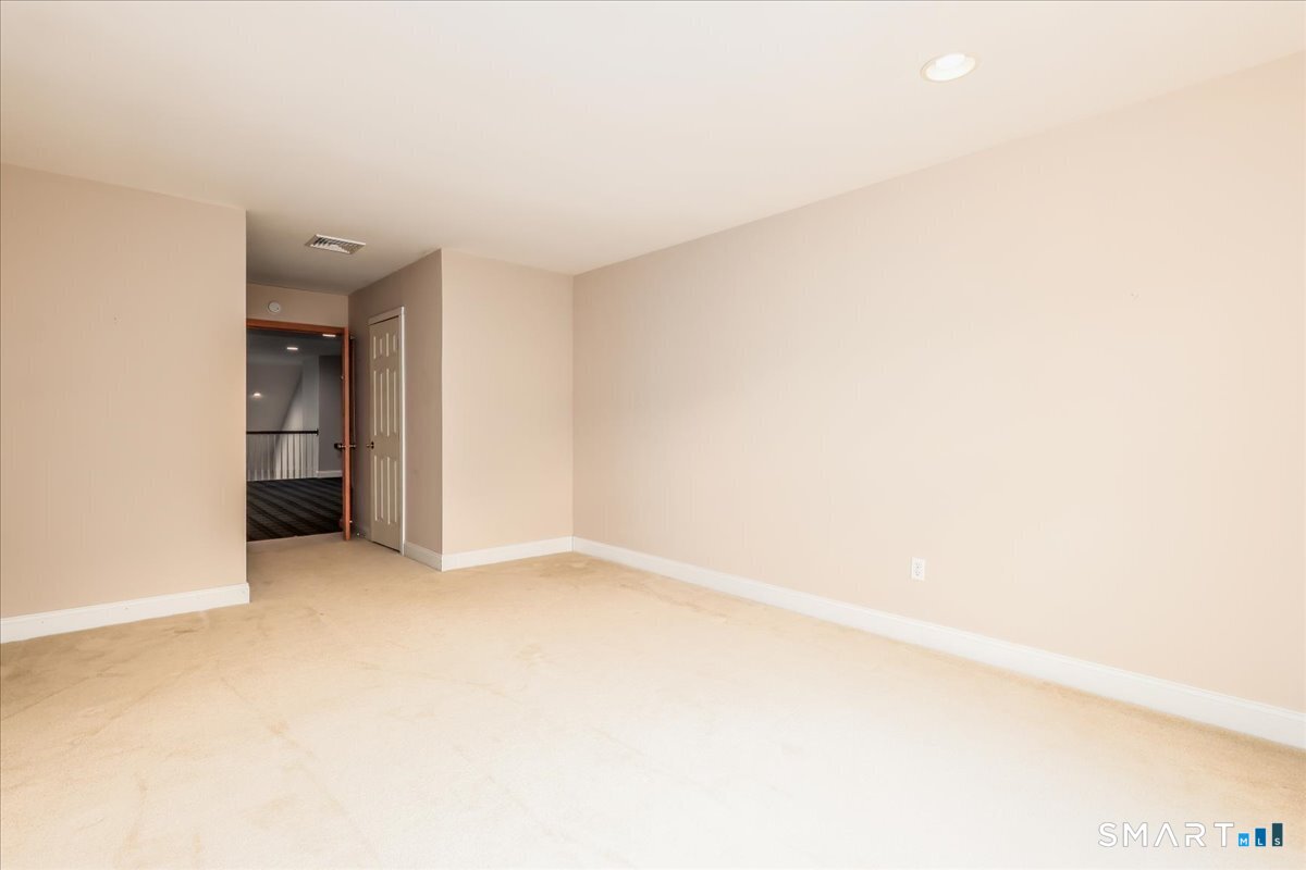 28 Watkins Drive Newtown CT 06482