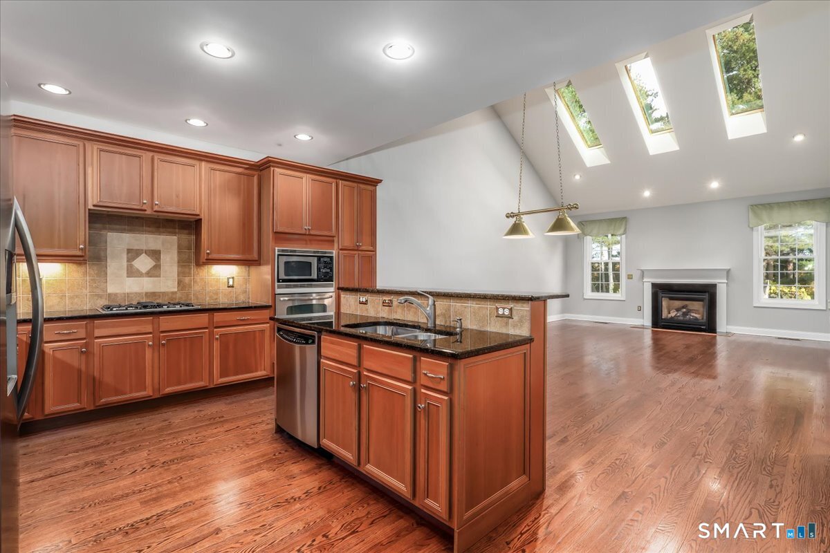 28 Watkins Drive Newtown CT 06482
