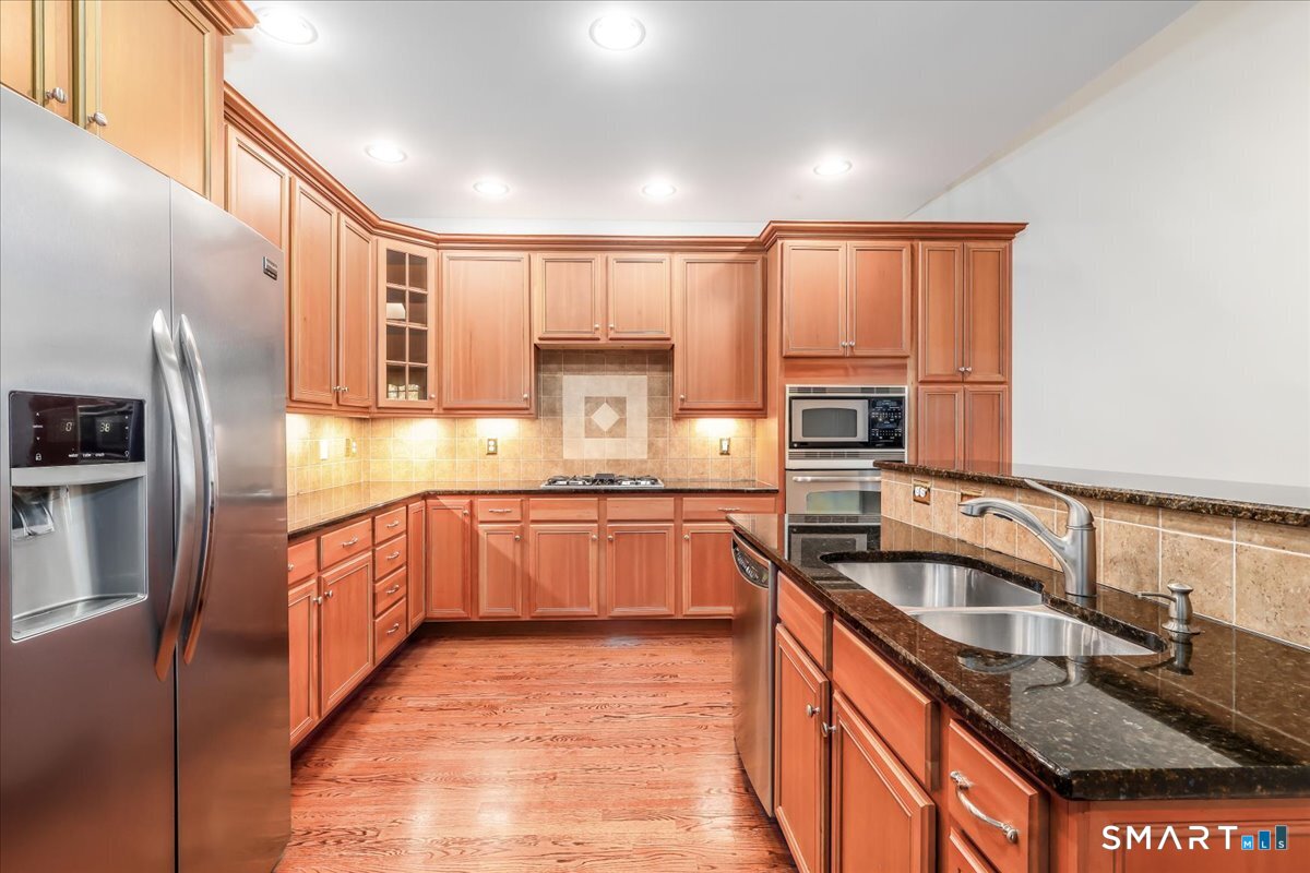 28 Watkins Drive Newtown CT 06482