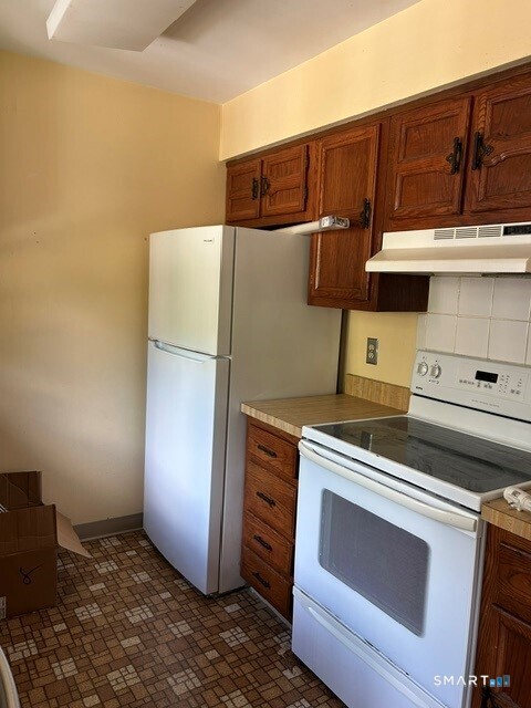 562 Swanson Crescent Milford CT 06461