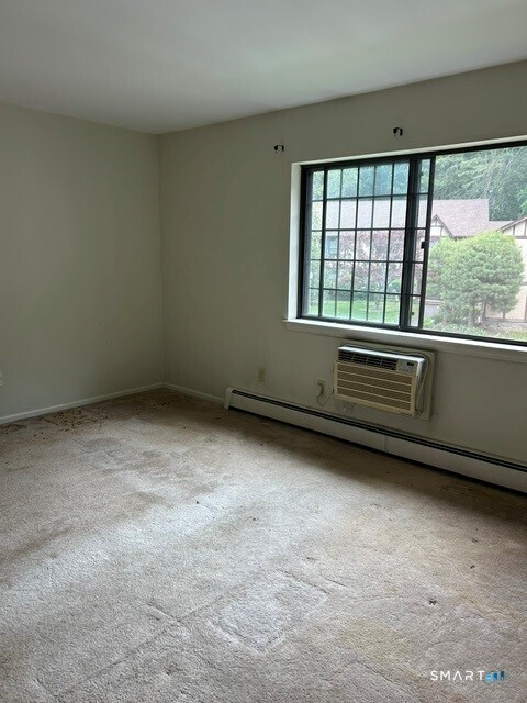 562 Swanson Crescent Milford CT 06461