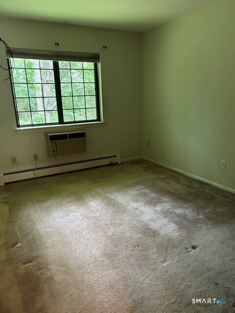 562 Swanson Crescent Milford CT 06461