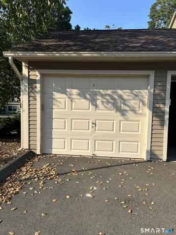 219 Twin Lakes Road North Branford CT 06471