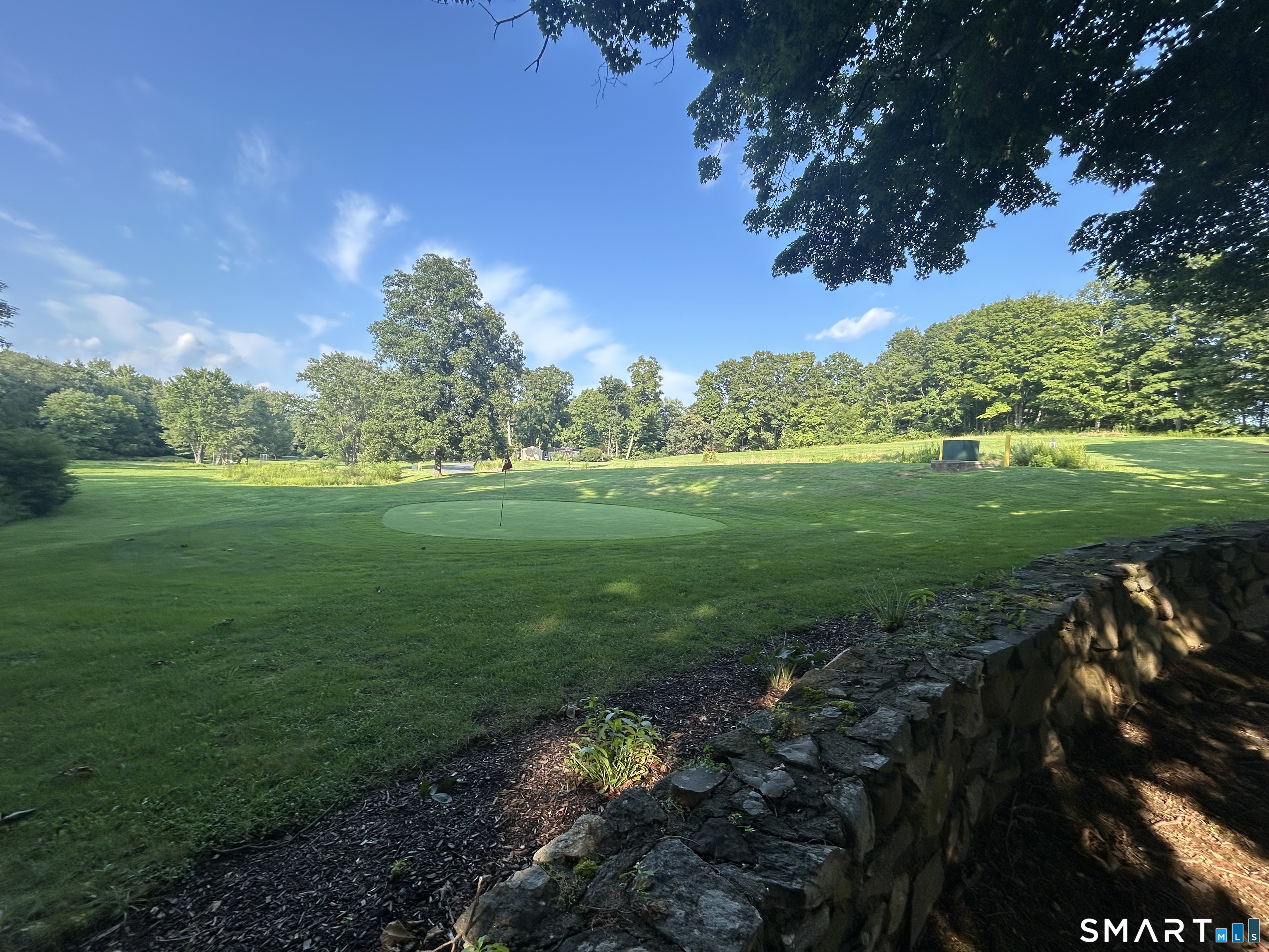 219 Twin Lakes Road North Branford CT 06471