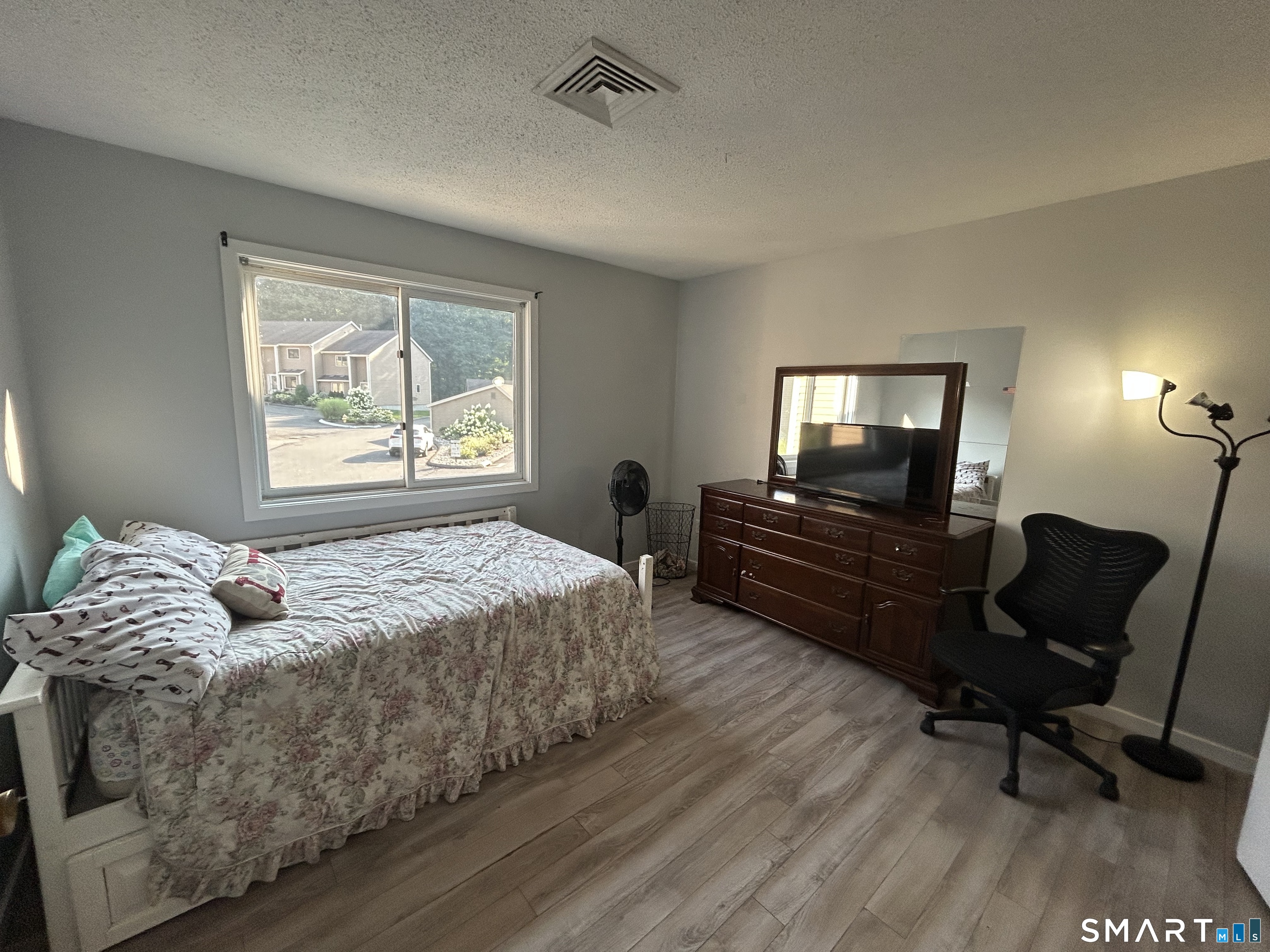 219 Twin Lakes Road North Branford CT 06471
