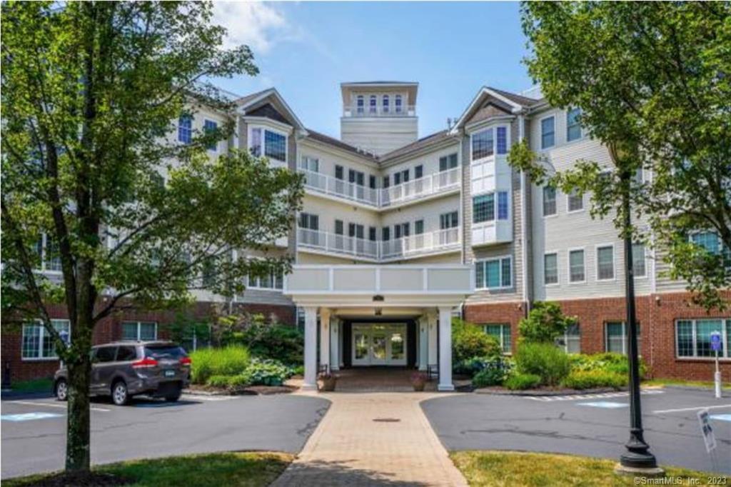 1 King Philip Drive West Hartford CT 06117