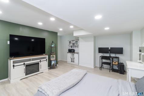 656 Bartholomew Road Middletown CT 06457