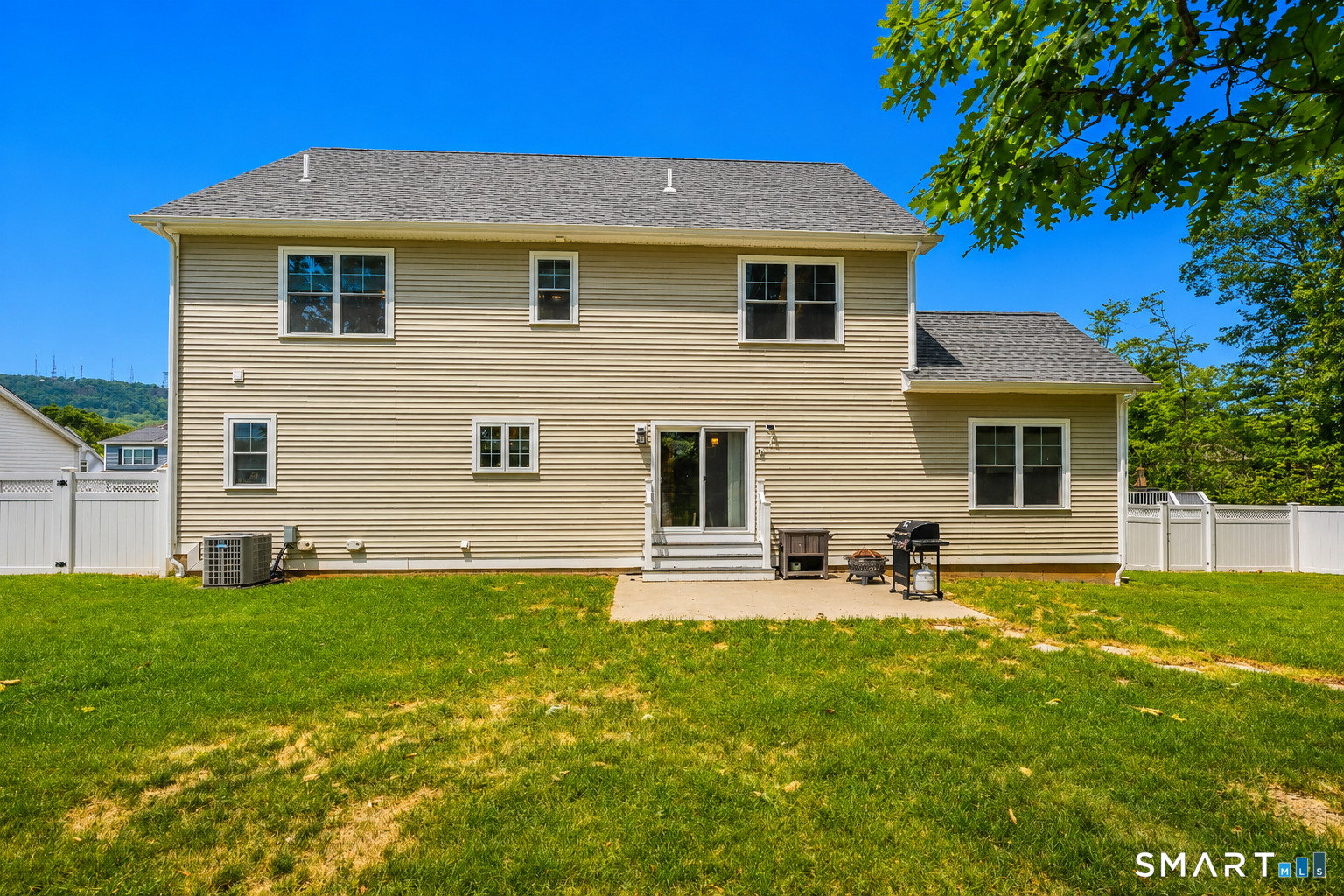46 Old Oak Court Southington CT 06489