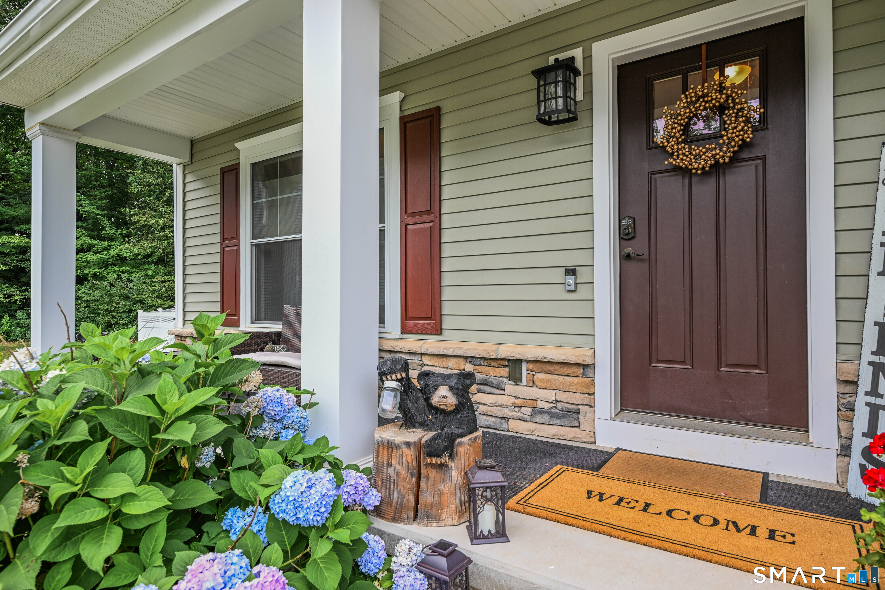46 Old Oak Court Southington CT 06489