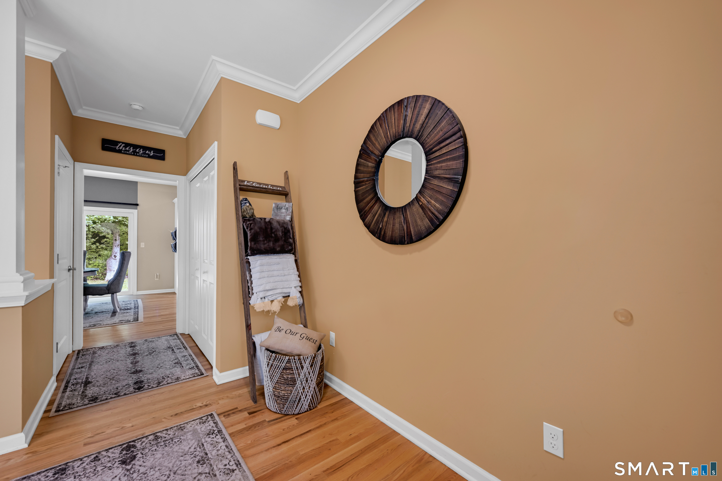 46 Old Oak Court Southington CT 06489