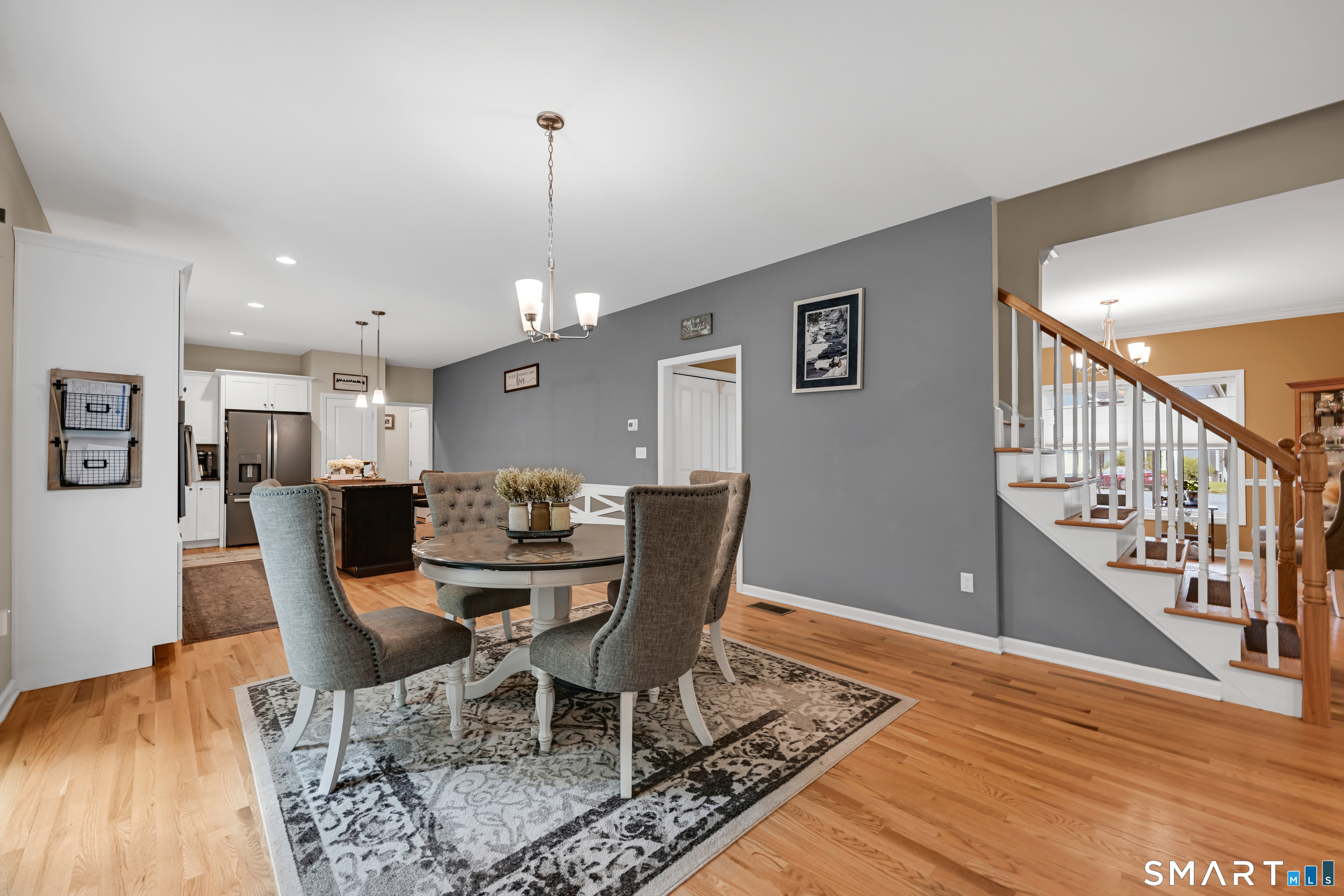 46 Old Oak Court Southington CT 06489