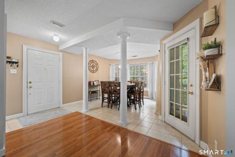 75 Redwood Drive East Haven CT 06513