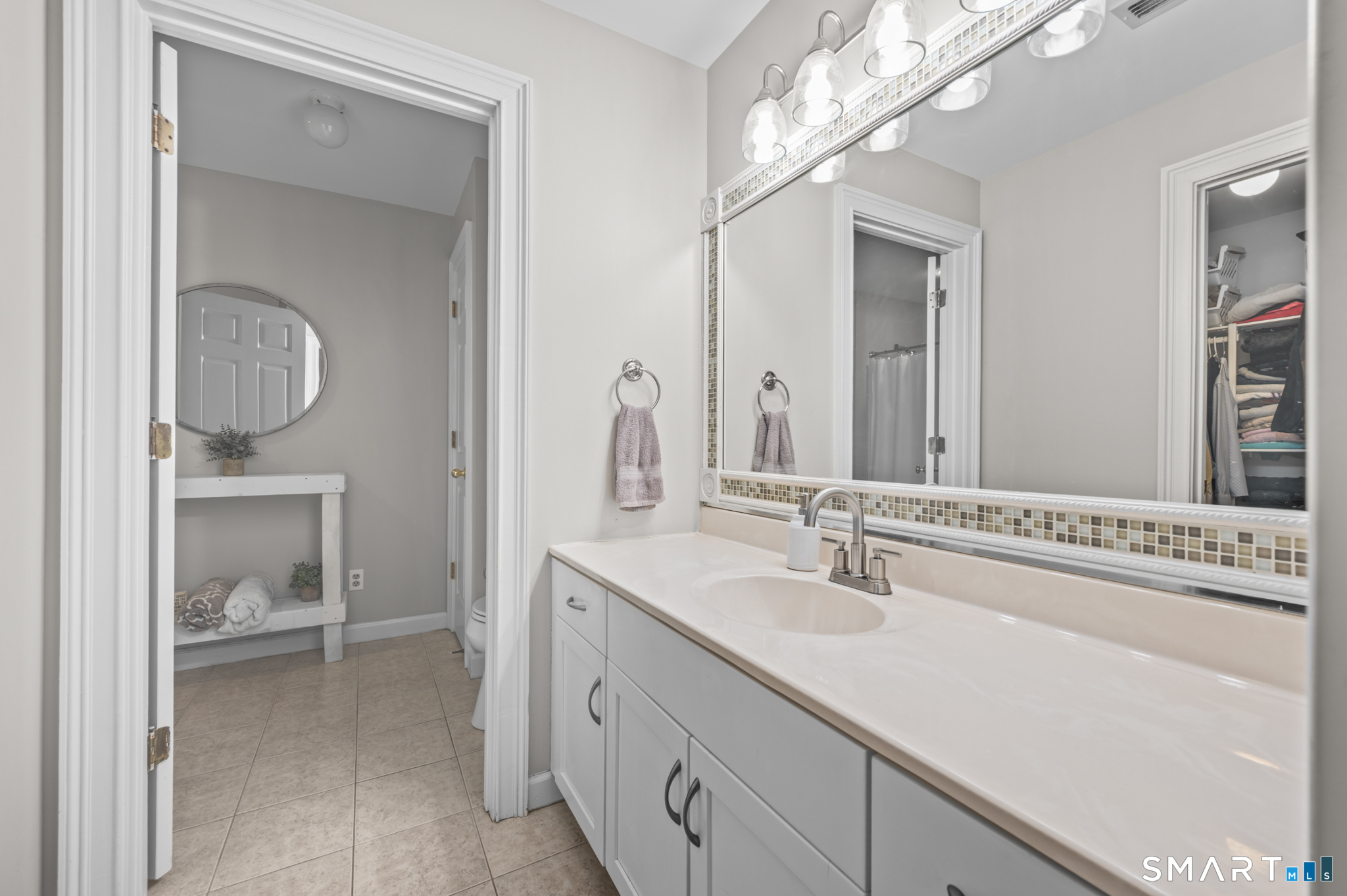 75 Redwood Drive East Haven CT 06513