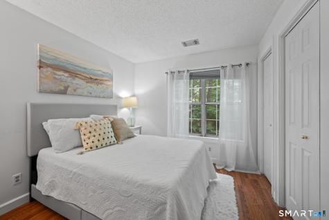75 Redwood Drive East Haven CT 06513