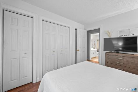 75 Redwood Drive East Haven CT 06513