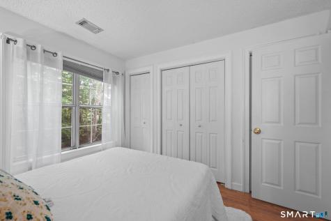 75 Redwood Drive East Haven CT 06513