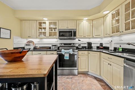 126 Roberton Crossing Fairfield CT 06825