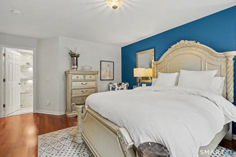 126 Roberton Crossing Fairfield CT 06825