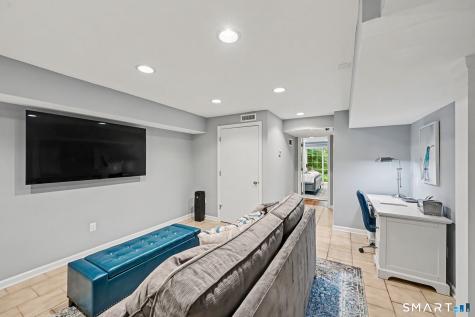 126 Roberton Crossing Fairfield CT 06825