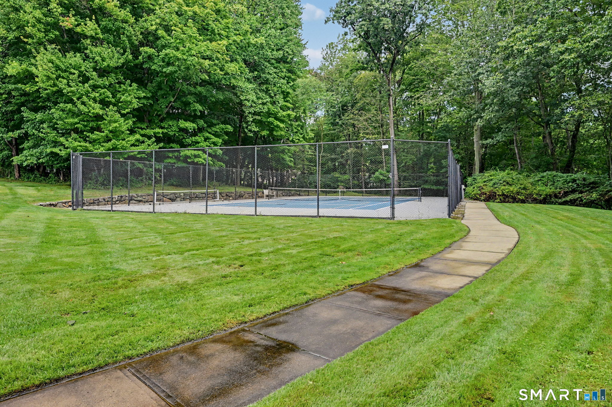 126 Roberton Crossing Fairfield CT 06825