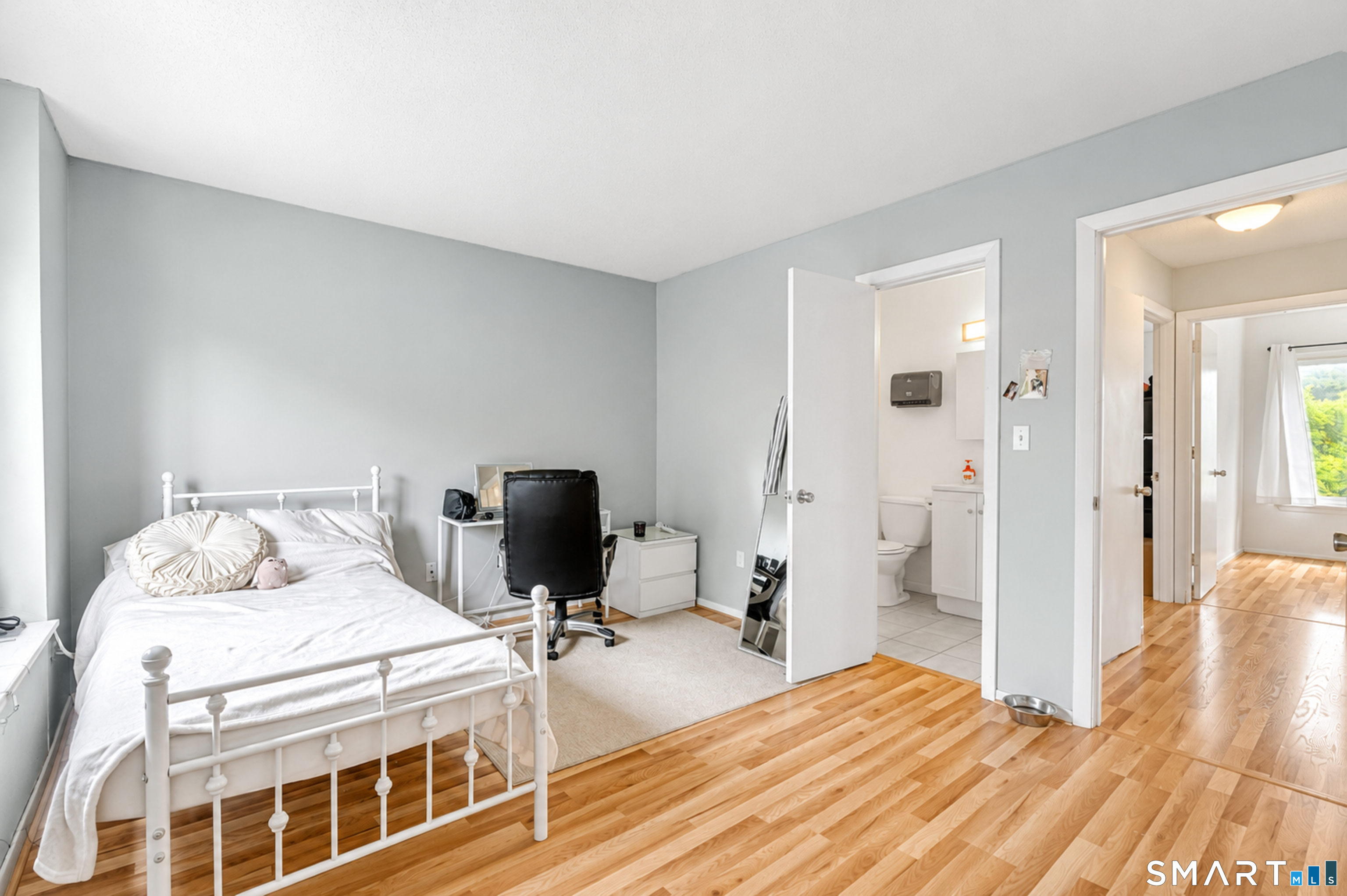 183 Thompson Street East Haven CT 06513